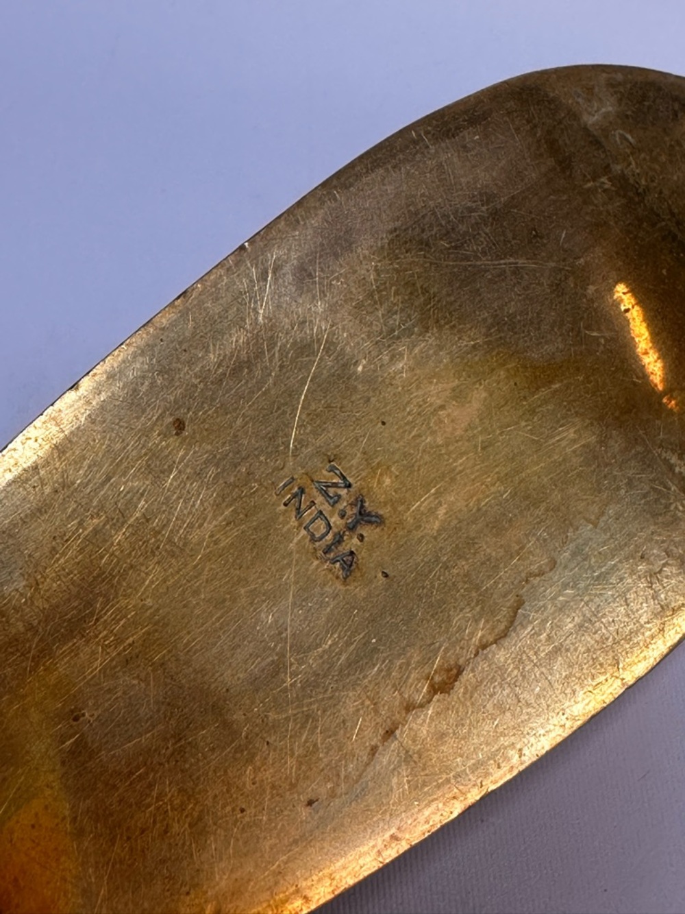 Vintage Engraved Brass Ashtray Shoe/Slipper Made in India Intricate Design - Picture 6 of 7